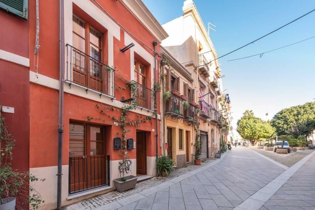 Mirti Boutique Apartment Heart Cagliari Eksteriør billede
